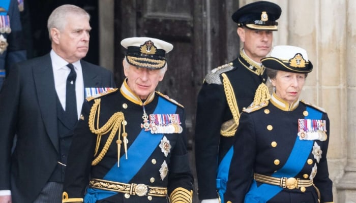 King Charles makes clever plan for Andrew amid Princess Anne fears
