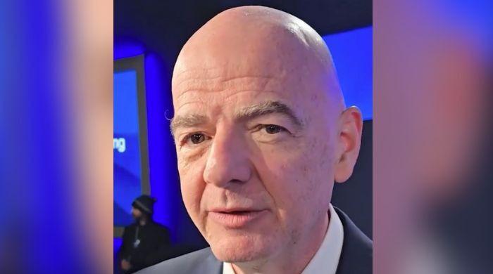 Fifa president says he will visit Pakistan 'soon' to promote football