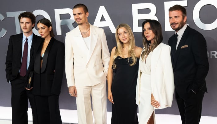 Harper Beckham sends public support to family after Brooklyns claims about manipulation