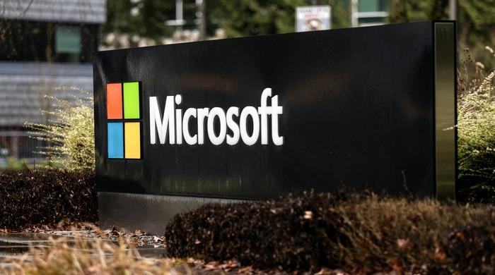 User data at risk as Microsoft hands FBI encryption keys for three laptops