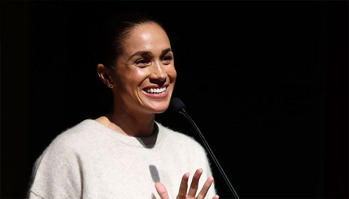 Meghan Marke speaks out as Harry forgets legal woes for cookie night