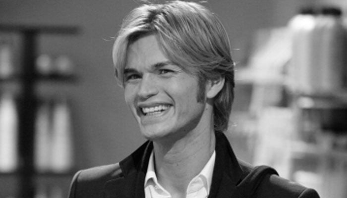 Celebrity hairstylist Kim Vo dies at 55