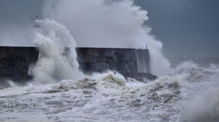Storm Chandra set to hit UK with 80mph winds, heavy rain, snow