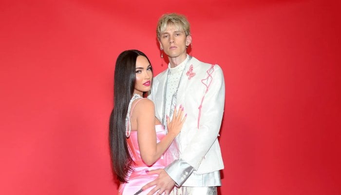 Megan Fox and Machine Gun Kelly enjoy dinner with daughter