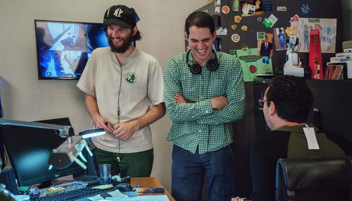 Josh and Benny Safdie on the set of Good Time; Source: A24