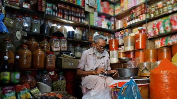 Finance Division expects inflation to remain in 5-6% range in January
