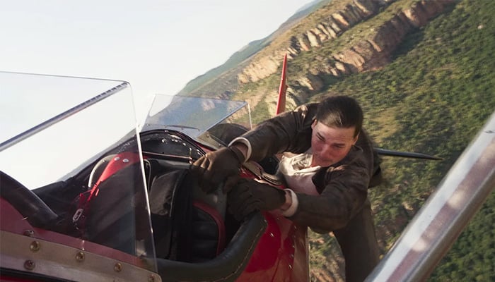 Tom Cruise makes Ethan Hawke angry: Heres why!