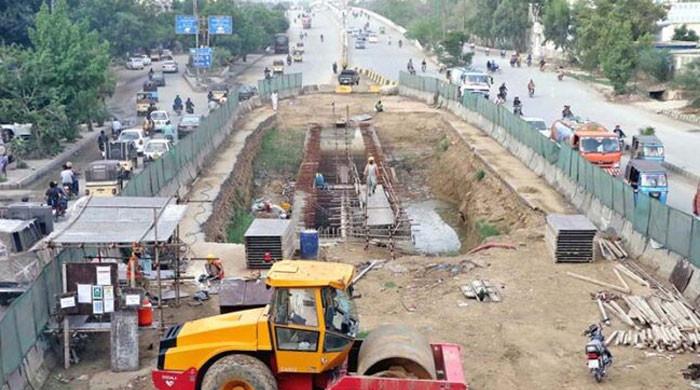 BRT corridor on Karachi's University Road to open for public by March: minister