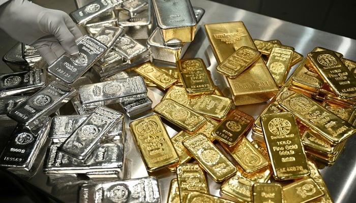 Gold rises above $5,500 per ounce to record high