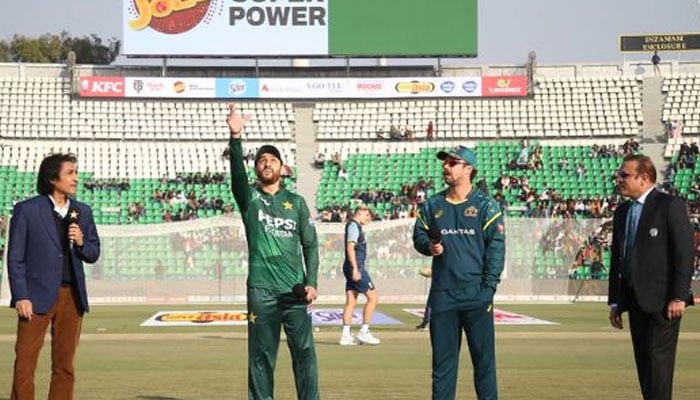 Pakistan captain Salman Ali Agha pictured with Australian skipper during toss at first T20I at Lahores Gaddafi Stadium on January 29, 2026. — PCB