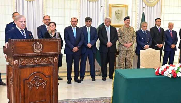 Prime Minister Shehbaz Sharif is addressing a signing ceremony of transaction documents regarding the privatisation of PIA on January 29, 2026. — PID