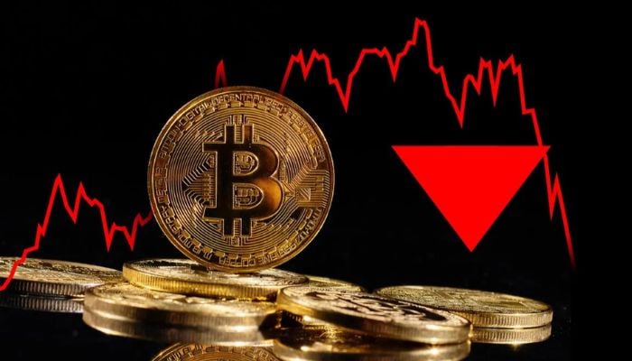 As Gold soars, Bitcoin plunges below $85,000