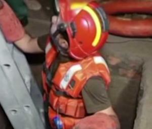 Lahore manhole tragedy: Woman body found, search for child continues