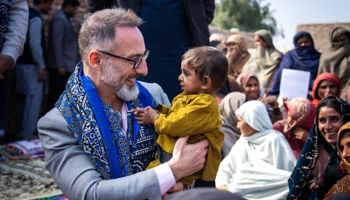 US Consul General in Lahore, Stetson Sanders, during a visit to a Unicef relief site in Multan, Punjab, January 28, 2026. — X/@UNICEF_Pakistan
