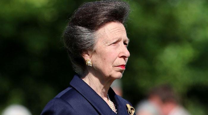 Princess Anne nearly avoids awkward situation during key royal ceremony