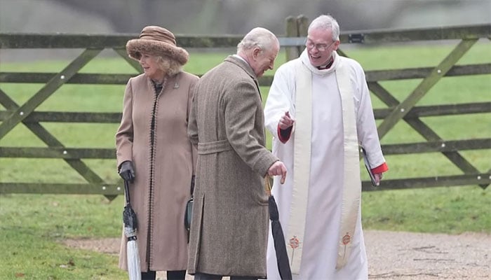 Queen Camilla pulls quick romance with Charles after surprise honey drop