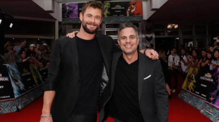 Chris Hemsworth talks about 'discomfort' while filming 'Crime 101' with Mark Ruffalo