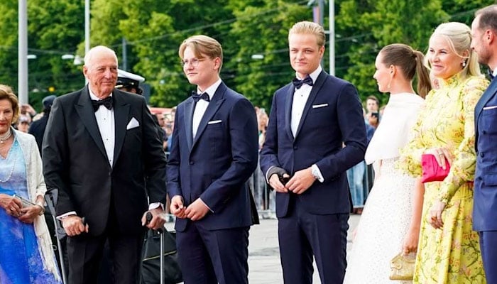 Marius Borg Høiby appears in Oslo amid claims of destroyed mobile phones