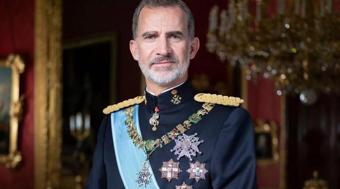 King Felipe steps in year of meaningful royal moments: watch