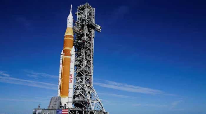 Nasa's Artemis II moon mission slips to March