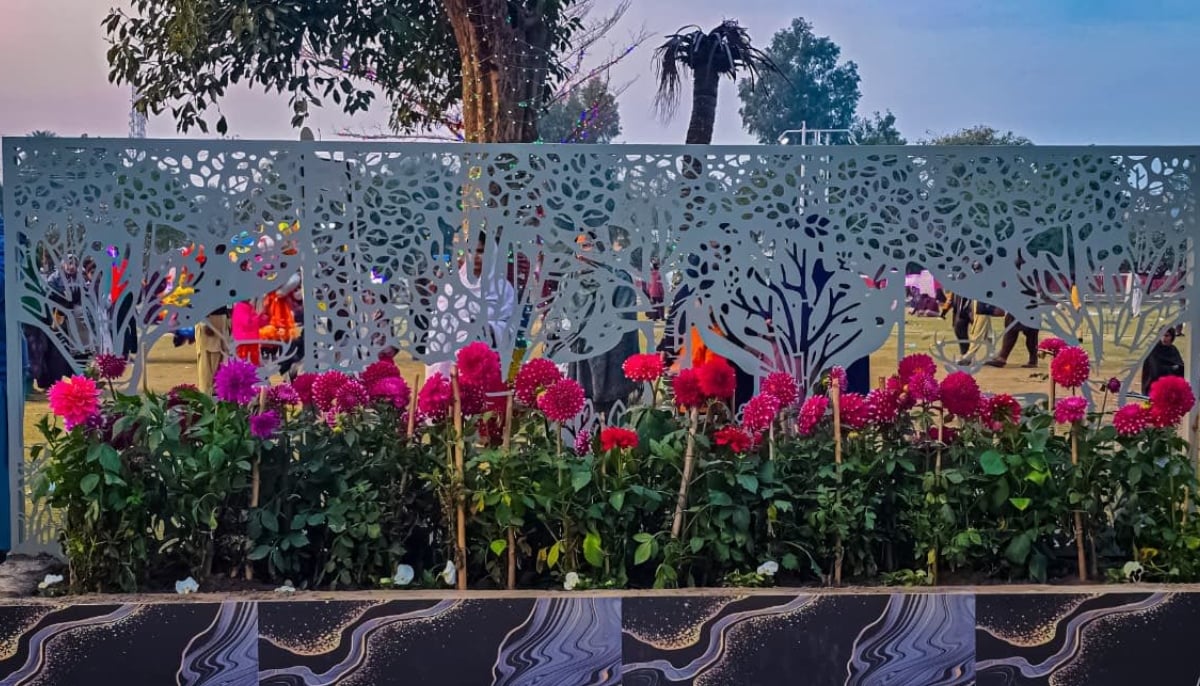 Celebrations across Punjab gain momentum as seen in this photo of the Fayyaz park in Muzaffargarh. — X/@MaryamNSharif