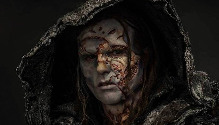 What Jacob Elordi’s mom thinks about ‘Frankenstein’ creator Guillermo del Toro