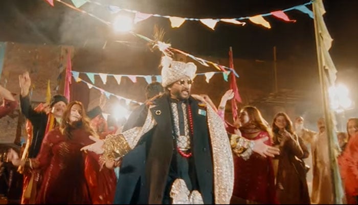 Singer Bilal Saeed performs in Punjab govt’s Basant anthem Phir Aai Basant, filmed in Lahore’s old city. — Screengrab via Instagram/@alhamralac