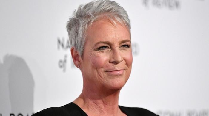Jamie Lee Curtis goes through 'pain' as she talks about sobriety 