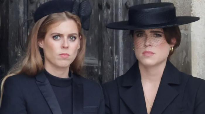 Beatrice, Eugenie 'trapped' in tough spot as Palace stands with King Charles