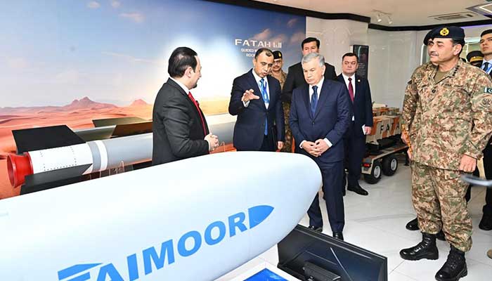 Uzbekistan President Shavkat Mirziyoyev tours key facilities and witnessed various defence products at Global Industrial and Defence Solutions (GIDS) on February 5, 2026. — ISPR