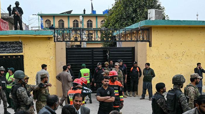 At least 31 martyred, dozens injured as suicide bomber targets Islamabad imambargah