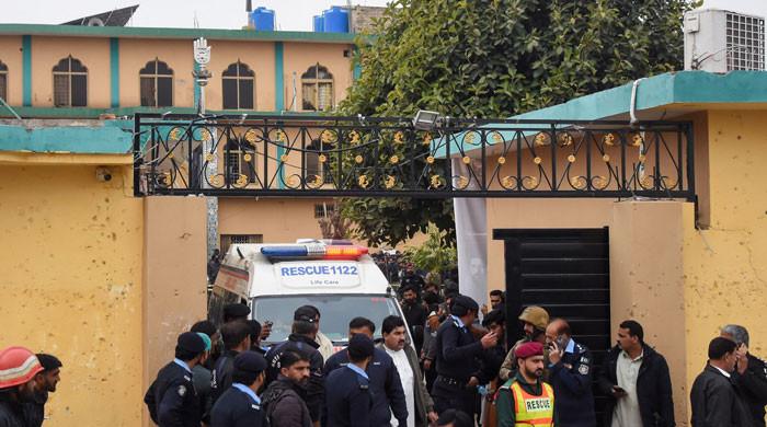 Witnesses describe blast rocking Islamabad imambargah