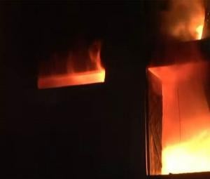 Huge fire breaks out at factory in Karachi's Landhi