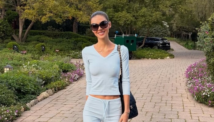 Nicola Peltz unable to carry child as Brooklyn Beckham considers adoption