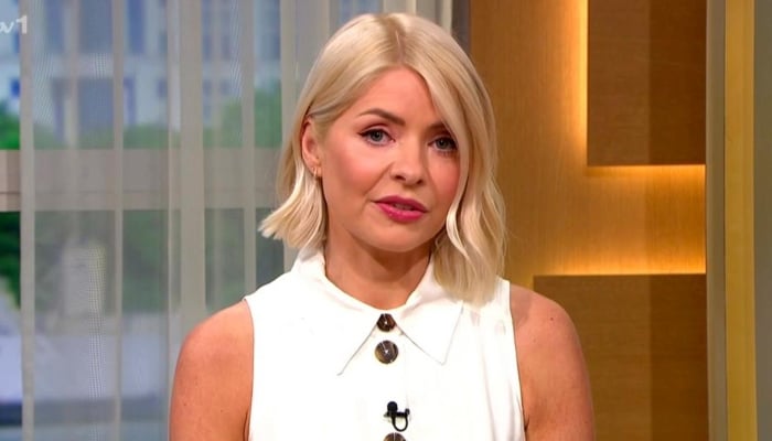 Holly Willoughby parts ways with family home