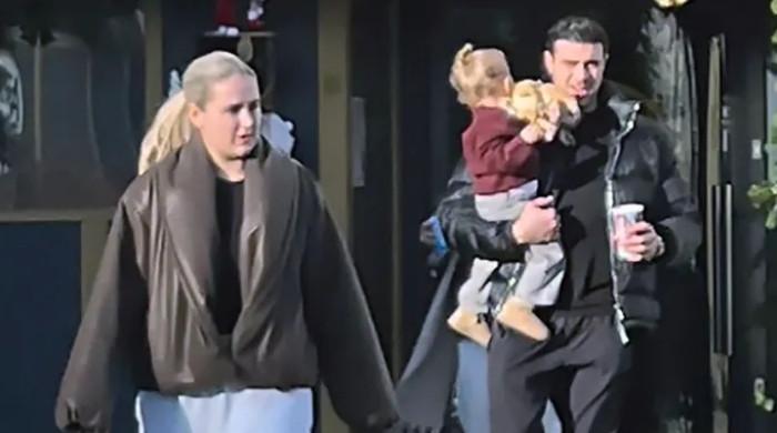 Molly Mae Hague radiates pregnancy glow as she steps out with Tommy Fury