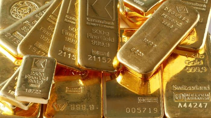 Gold jumps above Rs519,000 per tola as global prices rebound
