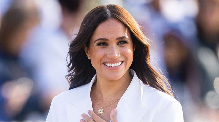  Meghan' Markle's collection has fans picking sides
