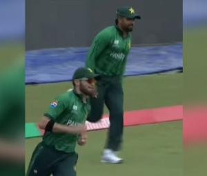 WATCH: Babar-Shaheen's stunning teamwork catch in T20 World Cup opener