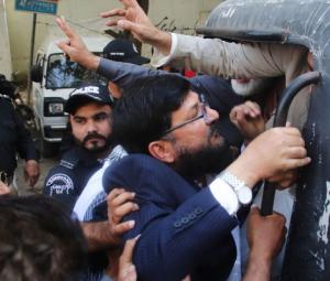 Police briefly detain JI lawmaker, supporters outside ECP Karachi office      