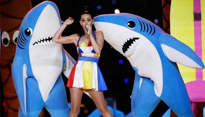 Katy Perry performing at the 2015 Super Bowl; Source: David J. Phillip/AP