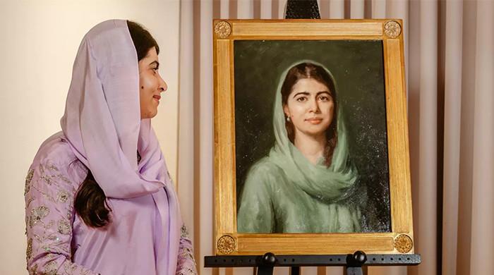 Malala's portrait unveiled at Oxford University