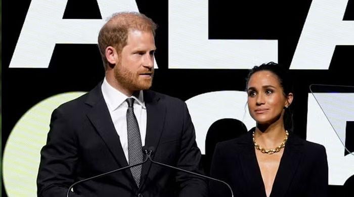 Meghan Markle gives warning to Prince Harry as Andrew situation worsens
