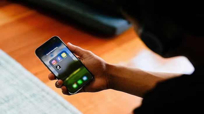 India tightens grip on social media with new three-hour takedown rule