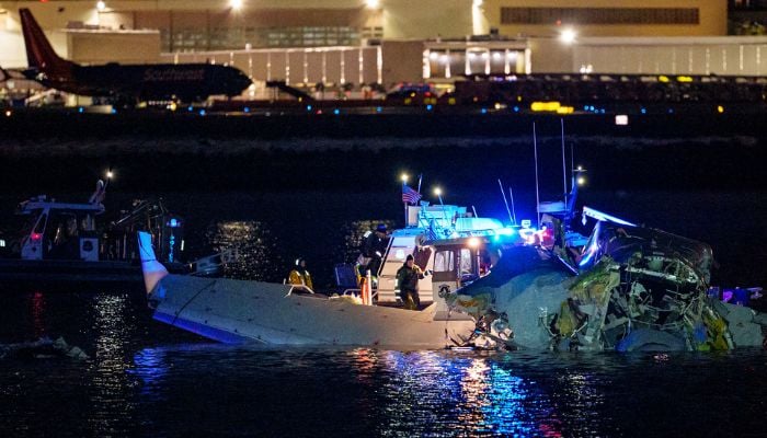 Maxim Naumov skates for late Olympian parents killed in DC air disaster
