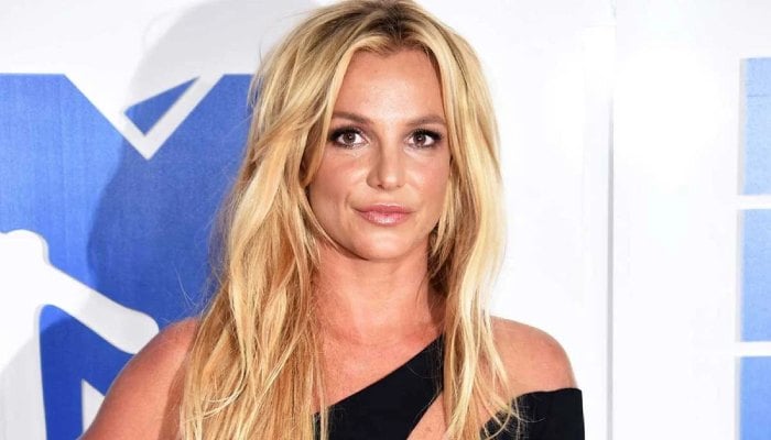 Britney Spears sells entire music catalogue
