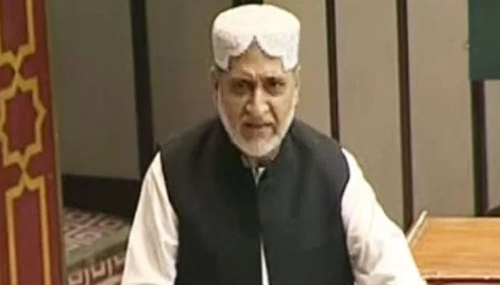 Balochistan National Party (BNP-M) chief Sardar Akhtar Mengal speaks during a National Assembly session on September 3, 2024. — YouTube screengrab/Geo News Live