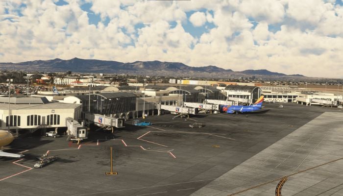 FAA suddenly closes airspace over El Paso, near Mexico border, for 10 days over security concerns