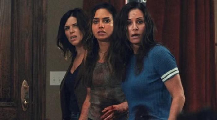 Neve Campbell, Courteney Cox return to iconic set surprising fans