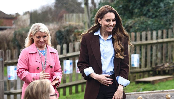 Princess Kate shows up unexpectedly, standing by worried William